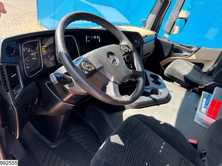 Mercedes Actros 1843