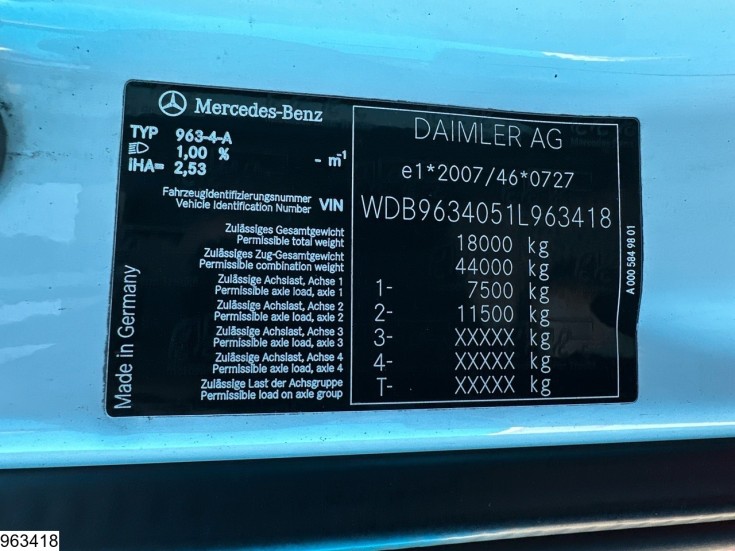 Mercedes Actros 1843