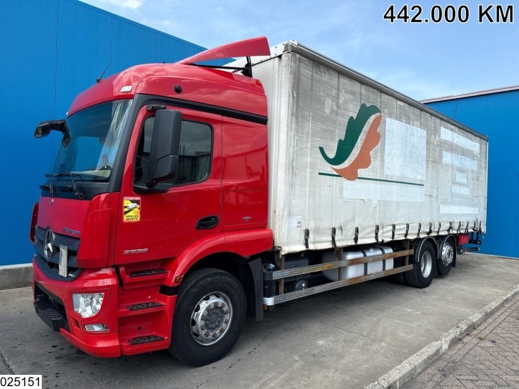 Mercedes Actros 2536