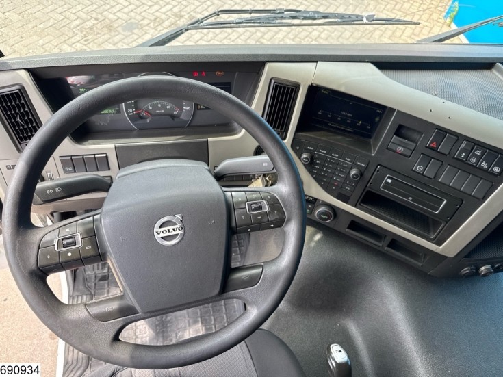 Volvo FM 330