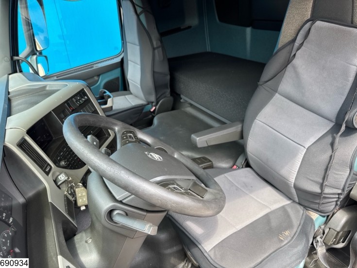 Volvo FM 330