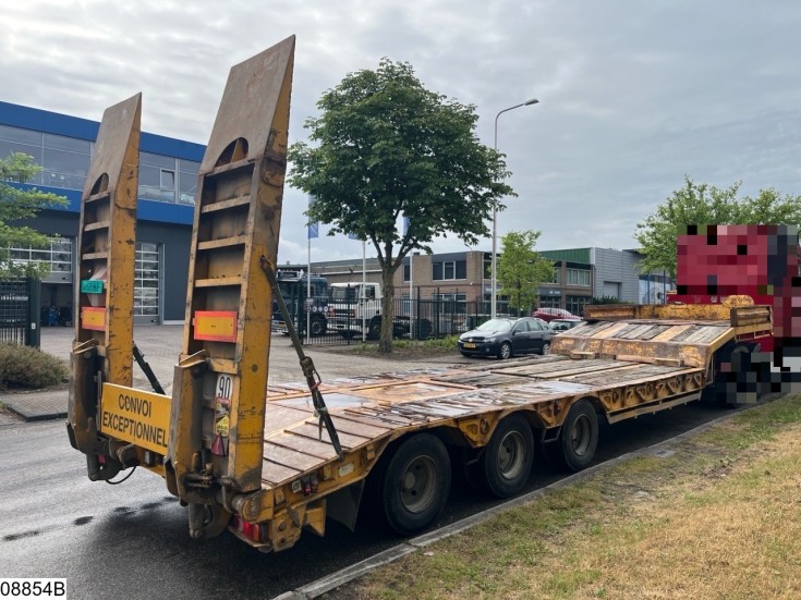 Trax Lowbed