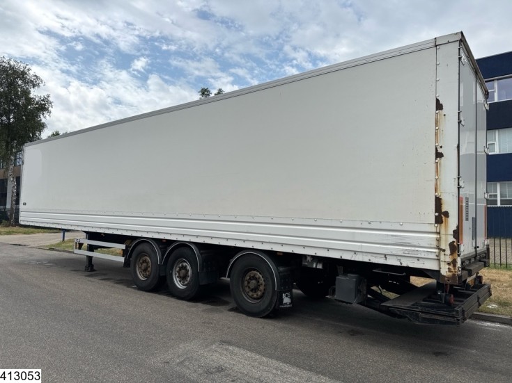 Van Hool gesloten bak