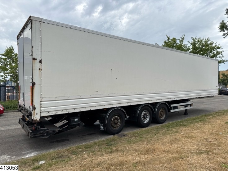 Van Hool gesloten bak