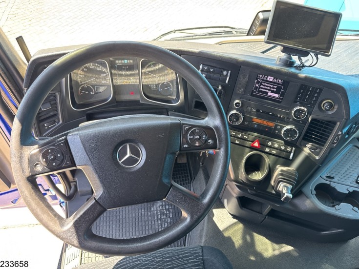 Mercedes Actros 2851
