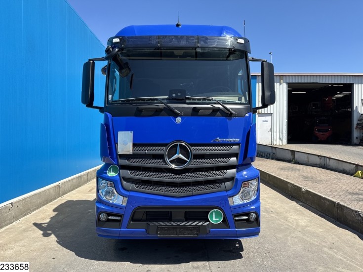 Mercedes Actros 2851