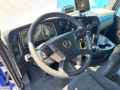 Mercedes Actros 2851