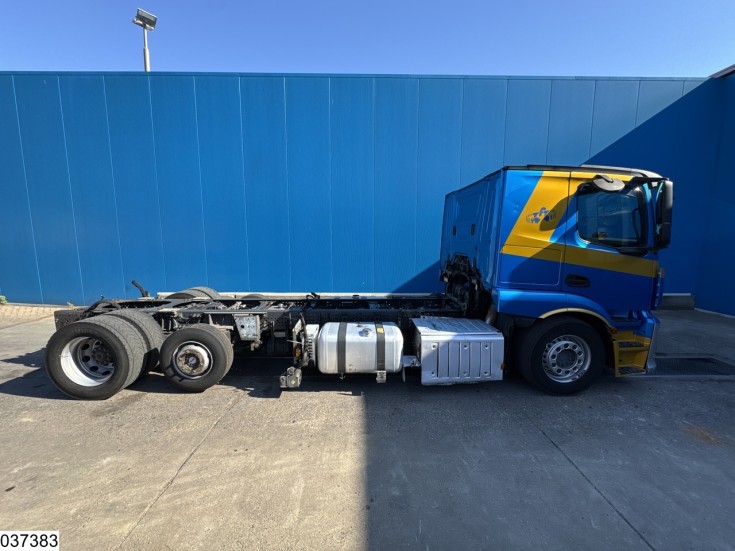 Mercedes Actros 2443