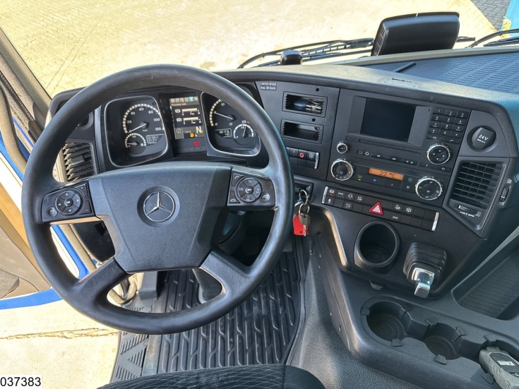 Mercedes Actros 2443