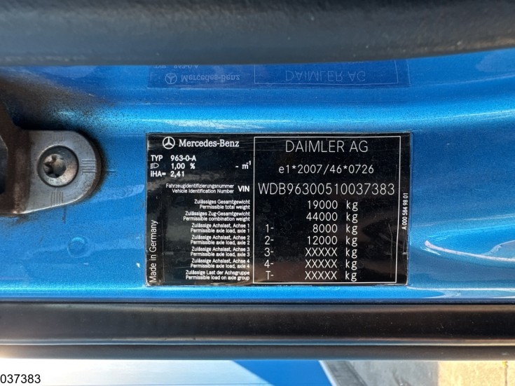 Mercedes Actros 2443