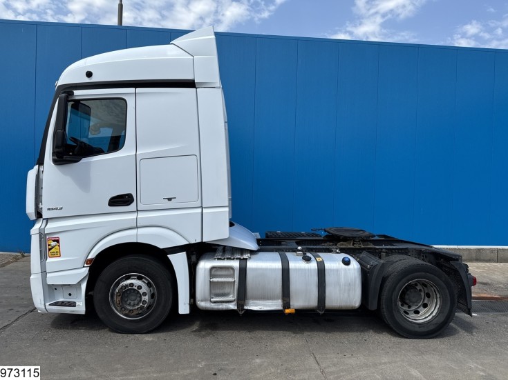 Mercedes Actros 1843