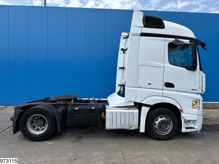 Mercedes Actros 1843