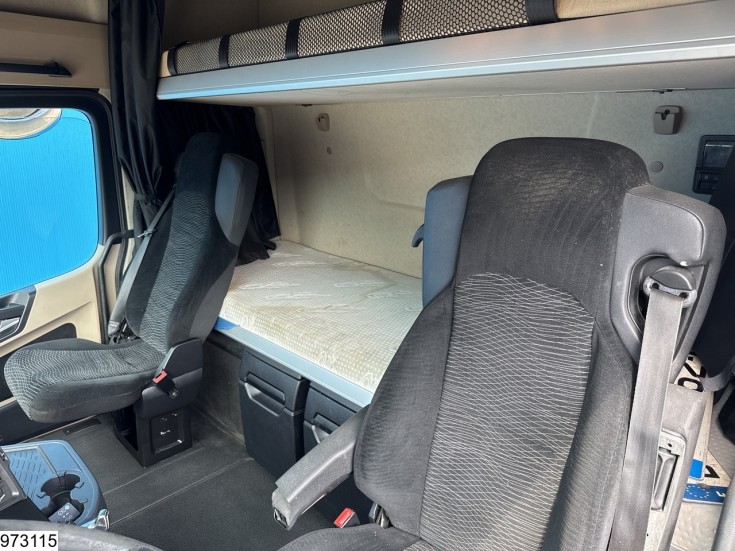 Mercedes Actros 1843