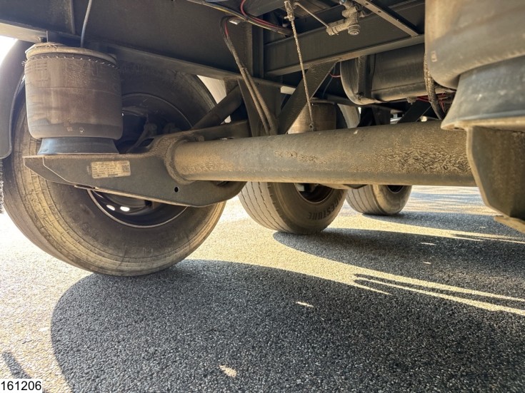 Lecitrailer gesloten bak