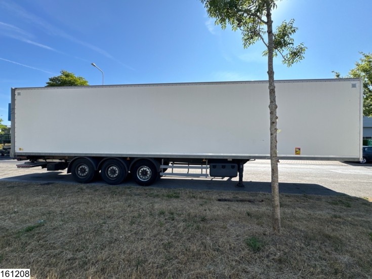Lecitrailer gesloten bak