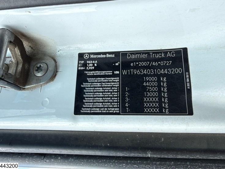 Mercedes Actros 1843