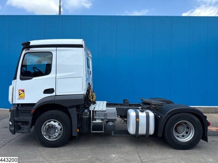 Mercedes Actros 1843