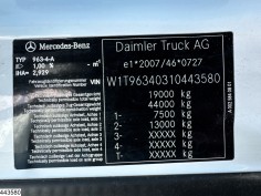 Mercedes Actros 1843