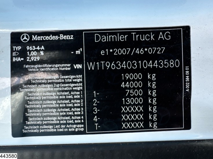 Mercedes Actros 1843