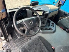 Mercedes Actros 1843