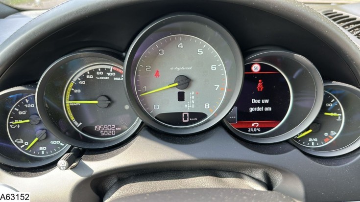 Porsche Cayenne S E-Hybrid