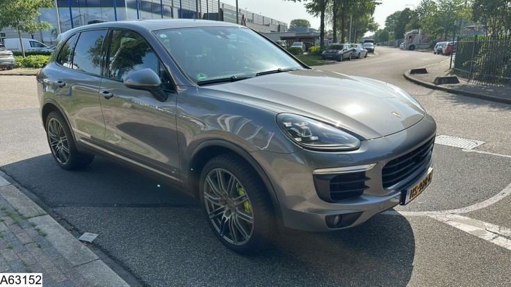 Porsche Cayenne S E-Hybrid