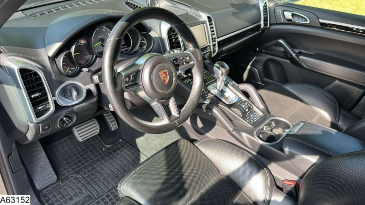 Porsche Cayenne S E-Hybrid
