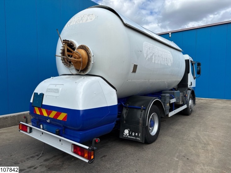 Renault Premium 270