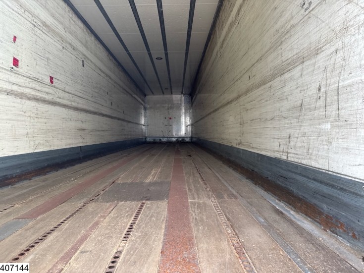 Van Hool gesloten bak