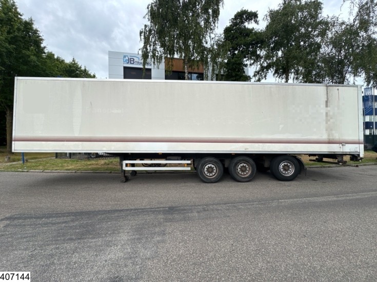 Van Hool gesloten bak