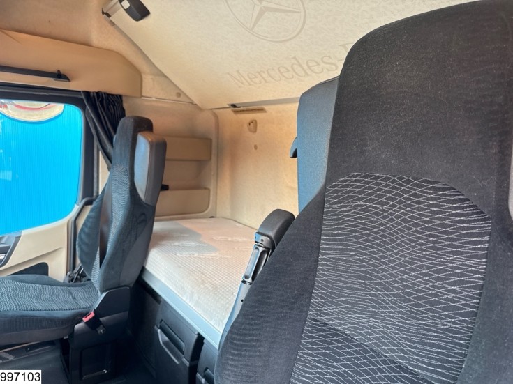 Mercedes Actros 1845
