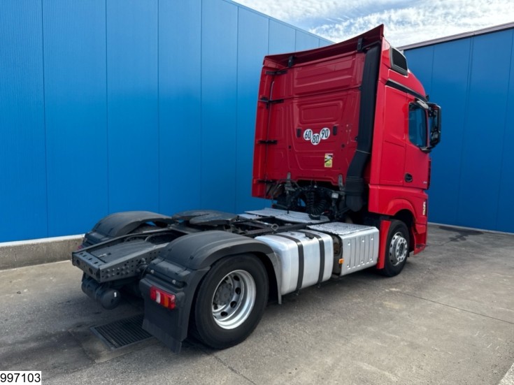 Mercedes Actros 1845