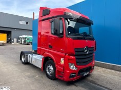 Mercedes Actros 1845