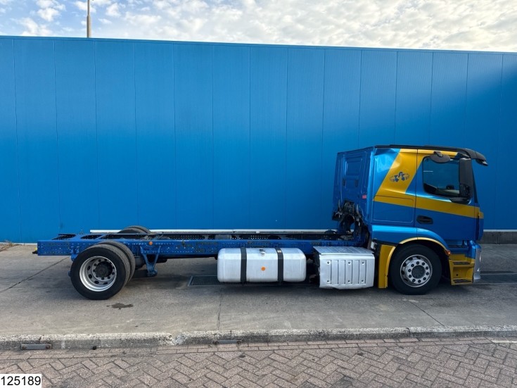 Mercedes Actros 1843