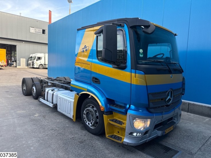 Mercedes Actros 2443