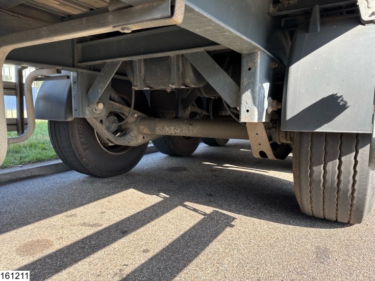Lecitrailer gesloten bak
