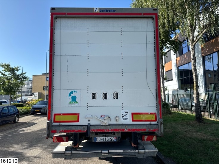 Lecitrailer gesloten bak
