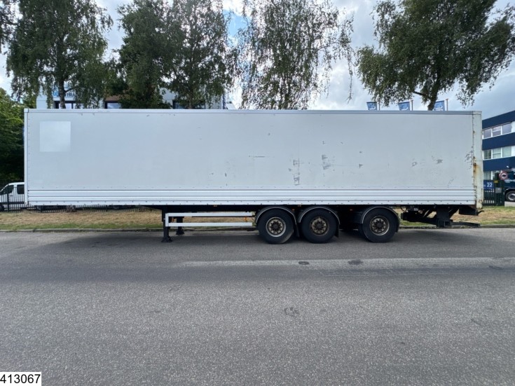 Van Hool gesloten bak
