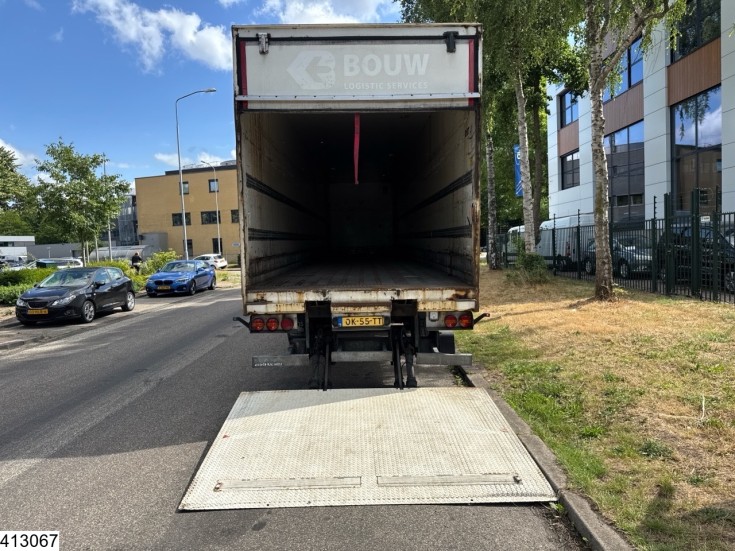 Van Hool gesloten bak