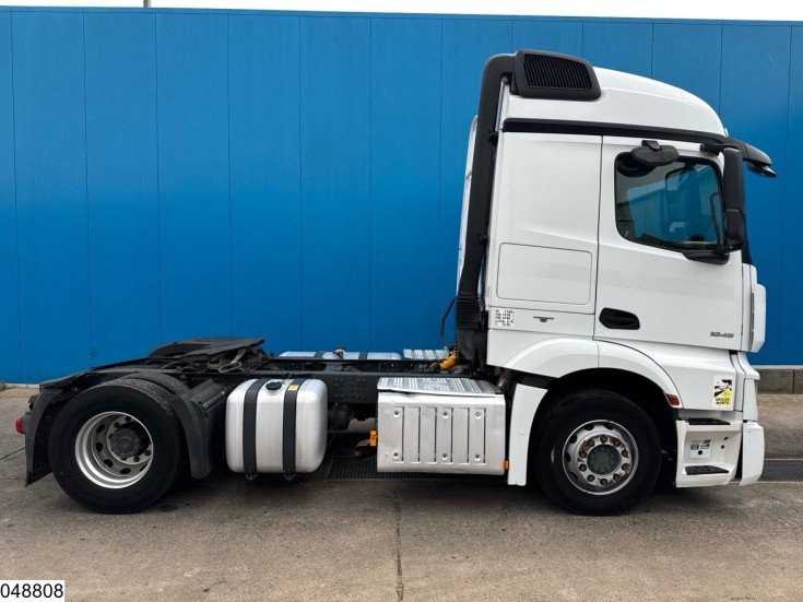 Mercedes Actros 1845