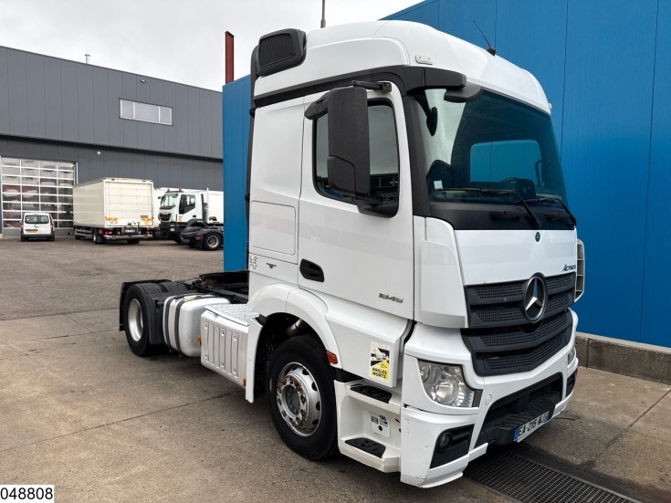 Mercedes Actros 1845