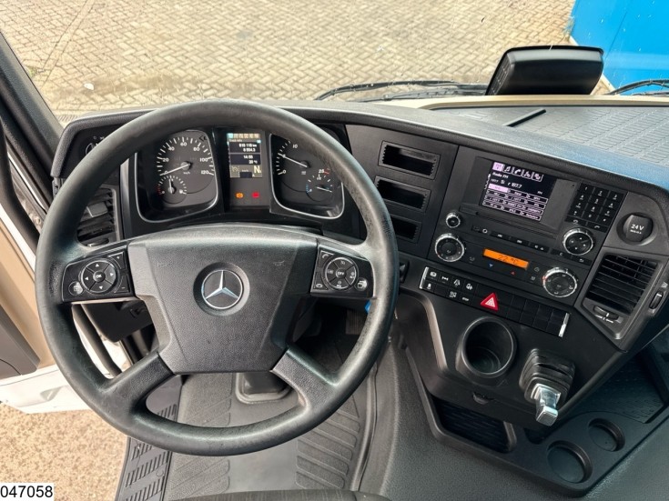 Mercedes Actros 1845