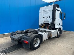 Mercedes Actros 1845