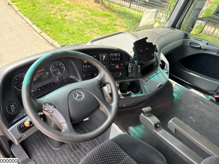 Mercedes Actros 2544