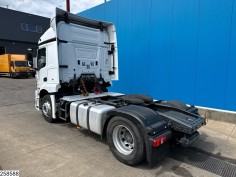 Mercedes Actros 1843