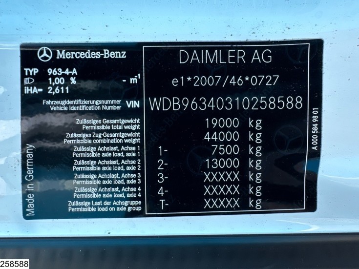 Mercedes Actros 1843