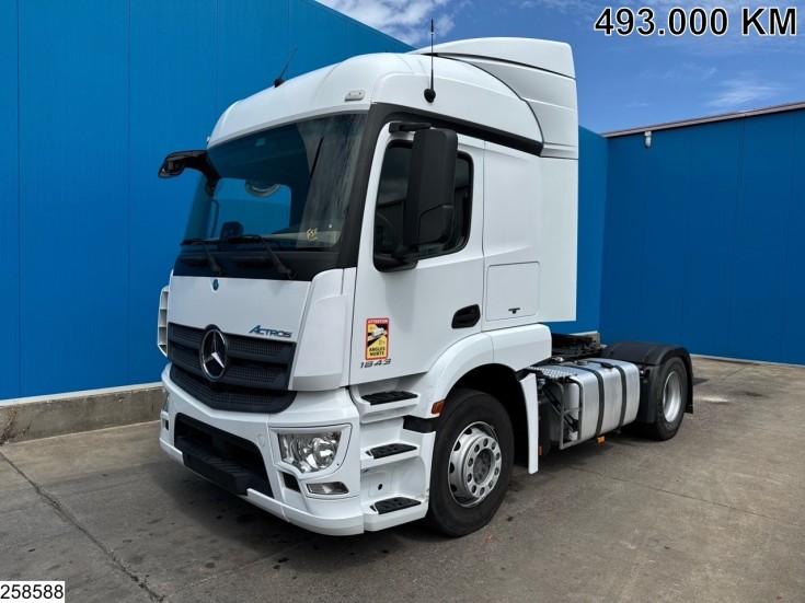 Mercedes Actros 1843