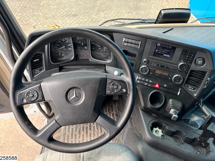 Mercedes Actros 1843