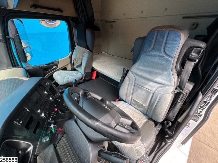 Mercedes Actros 1843