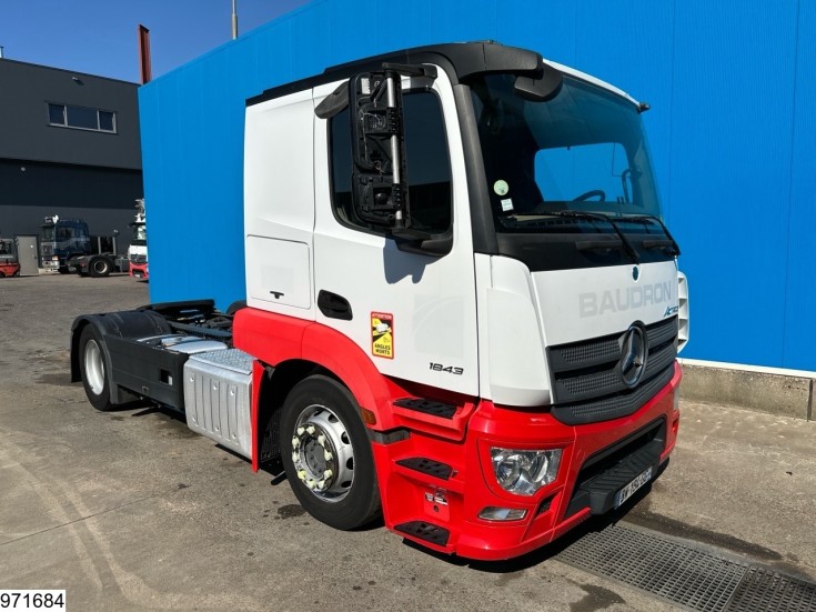 Mercedes Actros 1843